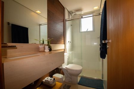 Apartamento à venda com 65m², 2 quartos e 2 vagas Apartamento à venda com 65m², 2 quartos e 2 vagasBanheiro Social