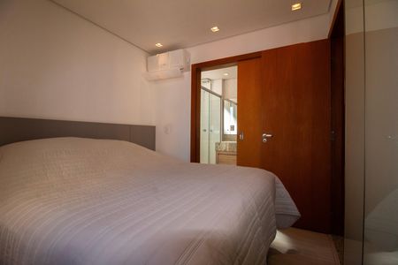 Apartamento à venda com 65m², 2 quartos e 2 vagas Apartamento à venda com 65m², 2 quartos e 2 vagasQuarto 01 - Suite
