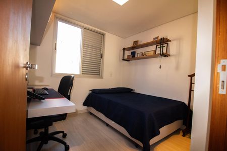 Apartamento à venda com 65m², 2 quartos e 2 vagas Apartamento à venda com 65m², 2 quartos e 2 vagasQuarto 02