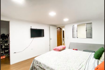 Casa à venda com 490m², 4 quartos e 2 vagas Casa à venda com 490m², 4 quartos e 2 vagasQuarto 3