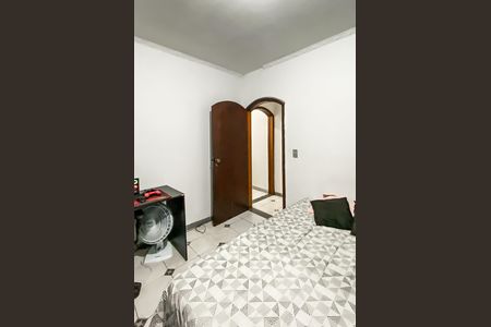 Quarto 2 de casa à venda com 4 quartos, 490m² em Vila Granada, São Paulo