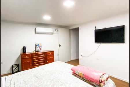 Casa à venda com 490m², 4 quartos e 2 vagas Casa à venda com 490m², 4 quartos e 2 vagasQuarto 3