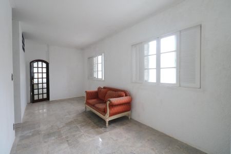 Casa para alugar com 450m², 3 quartos e 3 vagasHall do Quartos