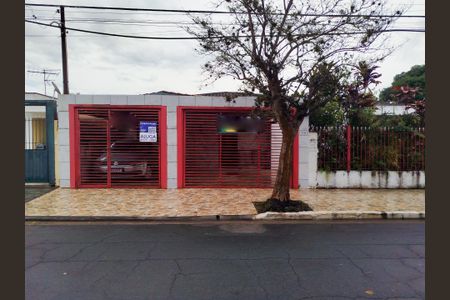 Casa para alugar com 450m², 3 quartos e 3 vagasFachada