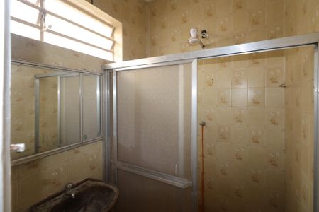 Casa para alugar com 450m², 3 quartos e 3 vagasBanheiro Social