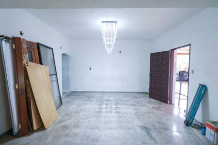 Casa para alugar com 450m², 3 quartos e 3 vagasSala