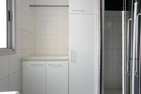 Apartamento à venda com 52m², 2 quartos e 1 vaga Apartamento à venda com 52m², 2 quartos e 1 vagaÁrea de Serviço