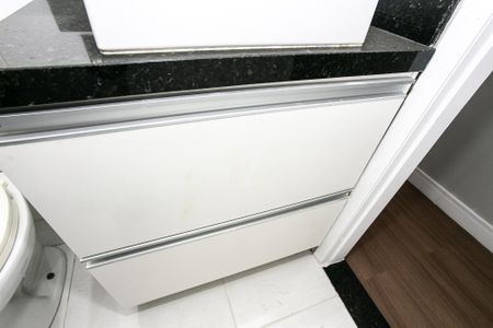 Apartamento à venda com 52m², 2 quartos e 1 vaga Apartamento à venda com 52m², 2 quartos e 1 vagaBanheiro