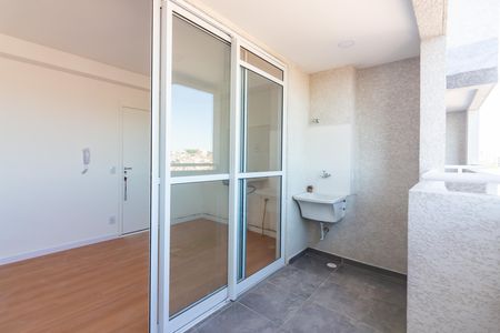 Apartamento para alugar com 37m², 2 quartos e 1 vaga Apartamento para alugar com 37m², 2 quartos e 1 vagaVaranda da Sala