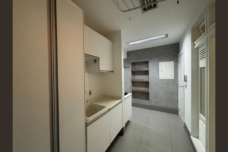 Apartamento para alugar com 140m², 3 quartos e 2 vagas