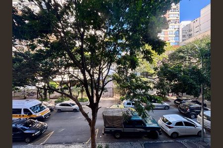 Apartamento para alugar com 140m², 3 quartos e 2 vagas