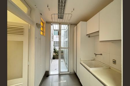 Apartamento para alugar com 140m², 3 quartos e 2 vagas