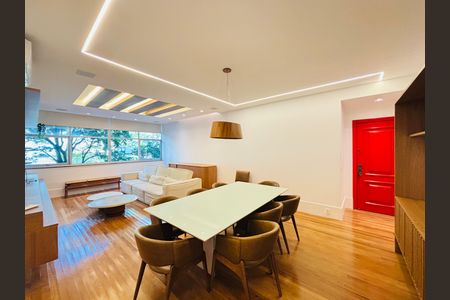 Apartamento para alugar com 140m², 3 quartos e 2 vagas