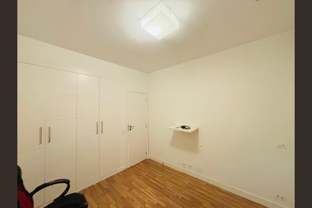 Apartamento para alugar com 140m², 3 quartos e 2 vagas