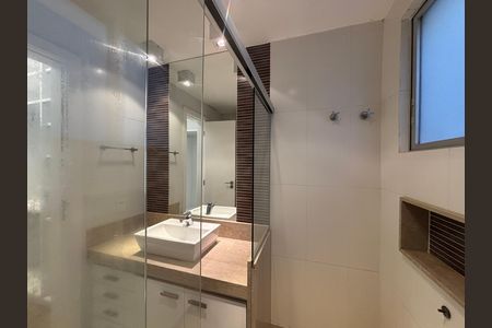 Apartamento para alugar com 140m², 3 quartos e 2 vagas