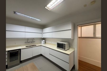 Apartamento para alugar com 140m², 3 quartos e 2 vagas