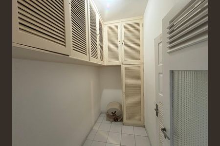 Apartamento para alugar com 140m², 3 quartos e 2 vagas