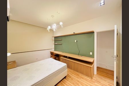 Apartamento para alugar com 140m², 3 quartos e 2 vagas