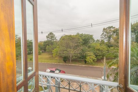 Casa à venda com 345m², 4 quartos e 2 vagas Casa à venda com 345m², 4 quartos e 2 vagasVista da Varanda da Suíte