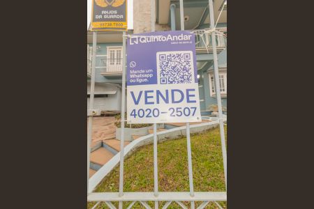 Casa à venda com 345m², 4 quartos e 2 vagas Casa à venda com 345m², 4 quartos e 2 vagasPlaca