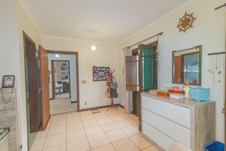 Casa à venda com 345m², 4 quartos e 2 vagas Casa à venda com 345m², 4 quartos e 2 vagasSuíte