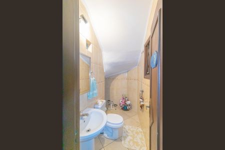 Casa à venda com 345m², 4 quartos e 2 vagas Casa à venda com 345m², 4 quartos e 2 vagasLavabo