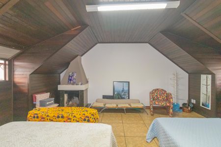 Casa à venda com 345m², 4 quartos e 2 vagas Casa à venda com 345m², 4 quartos e 2 vagasQuarto 4