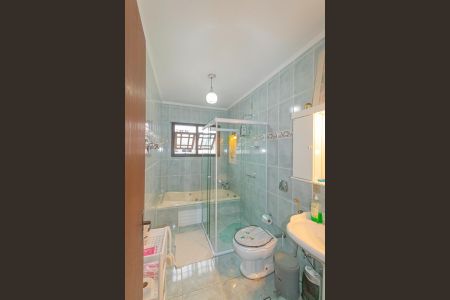 Casa à venda com 345m², 4 quartos e 2 vagas Casa à venda com 345m², 4 quartos e 2 vagasBanheiro da Suíte
