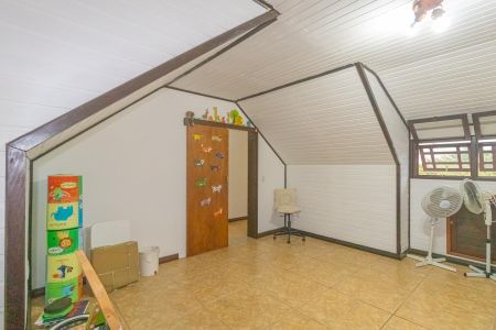 Casa à venda com 345m², 4 quartos e 2 vagas Casa à venda com 345m², 4 quartos e 2 vagasQuarto 3