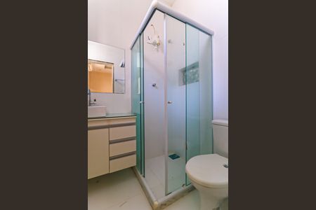 Casa à venda com 200m², 3 quartos e 2 vagas Casa à venda com 200m², 3 quartos e 2 vagasBanheiro da Suíte 3