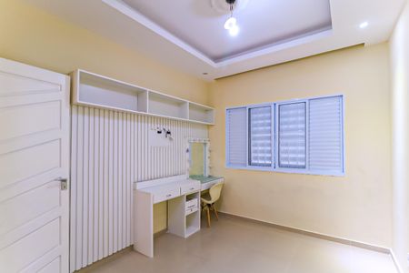 Casa à venda com 200m², 3 quartos e 2 vagas Casa à venda com 200m², 3 quartos e 2 vagasQuarto 2