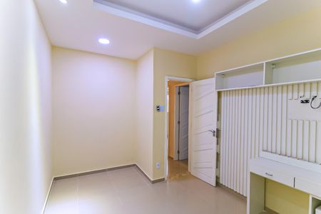 Casa à venda com 200m², 3 quartos e 2 vagas Casa à venda com 200m², 3 quartos e 2 vagasQuarto 2