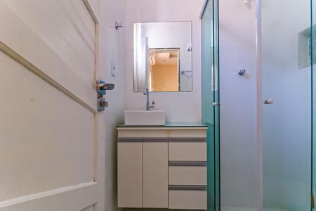 Casa à venda com 200m², 3 quartos e 2 vagas Casa à venda com 200m², 3 quartos e 2 vagasBanheiro da Suíte 3