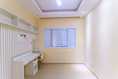 Casa à venda com 200m², 3 quartos e 2 vagas Casa à venda com 200m², 3 quartos e 2 vagasQuarto 2