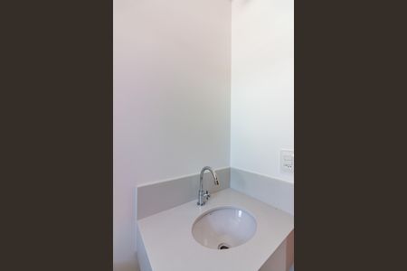 Apartamento para alugar com 38m², 2 quartos e 1 vaga Apartamento para alugar com 38m², 2 quartos e 1 vagaBanheiro