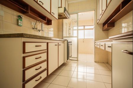 Apartamento à venda com 77m², 3 quartos e 1 vaga Apartamento à venda com 77m², 3 quartos e 1 vagaCozinha