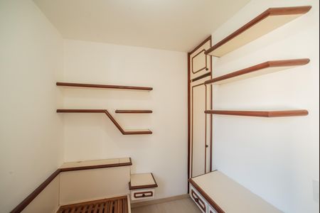 Apartamento à venda com 77m², 3 quartos e 1 vaga Apartamento à venda com 77m², 3 quartos e 1 vagaQuarto 2