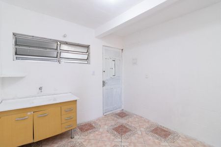 Cozinha de casa para alugar com 1 quarto, 30m² em Vila Ponte Rasa, São Paulo