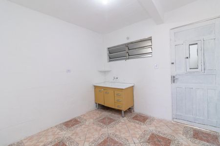 Cozinha de casa para alugar com 1 quarto, 30m² em Vila Ponte Rasa, São Paulo