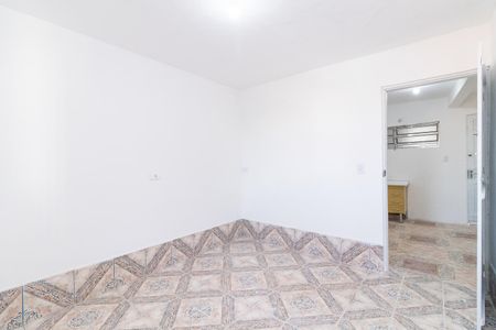 Quarto de casa para alugar com 1 quarto, 30m² em Vila Ponte Rasa, São Paulo