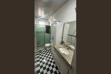 Banheiro de casa para alugar com 3 quartos, 90m² em Jardim Vitoria, Belo Horizonte