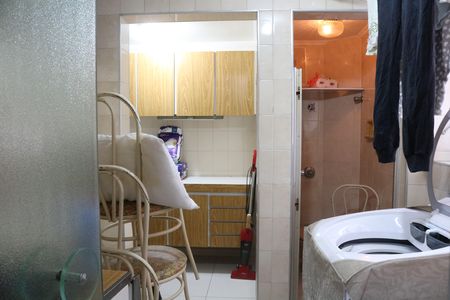 Apartamento para alugar com 130m², 3 quartos e 1 vagaÁrea de Serviço