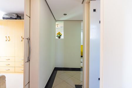 Apartamento para alugar com 62m², 2 quartos e 1 vaga Apartamento para alugar com 62m², 2 quartos e 1 vagaHall