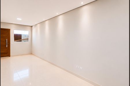 Casa de condomínio à venda com 76m², 2 quartos e 2 vagas Casa de condomínio à venda com 76m², 2 quartos e 2 vagasSala