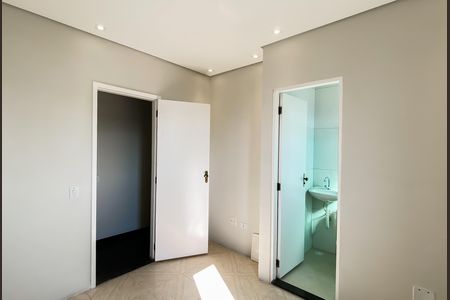 Casa de condomínio à venda com 76m², 2 quartos e 2 vagas Casa de condomínio à venda com 76m², 2 quartos e 2 vagasSuite 2