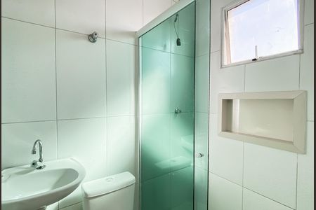 Casa de condomínio à venda com 76m², 2 quartos e 2 vagas Casa de condomínio à venda com 76m², 2 quartos e 2 vagasBanheiro da Suíte 2