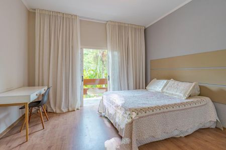 Casa de condomínio à venda com 347m², 3 quartos e 2 vagas