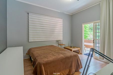 Casa de condomínio à venda com 347m², 3 quartos e 2 vagas