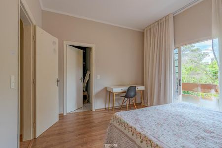 Casa de condomínio à venda com 347m², 3 quartos e 2 vagas