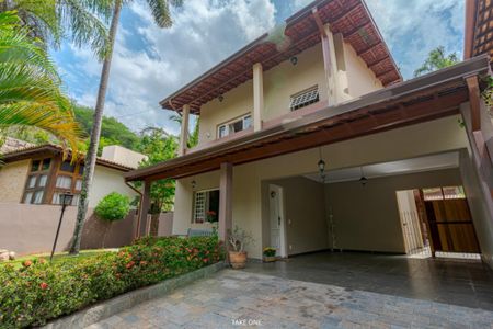 Casa de condomínio à venda com 347m², 3 quartos e 2 vagas